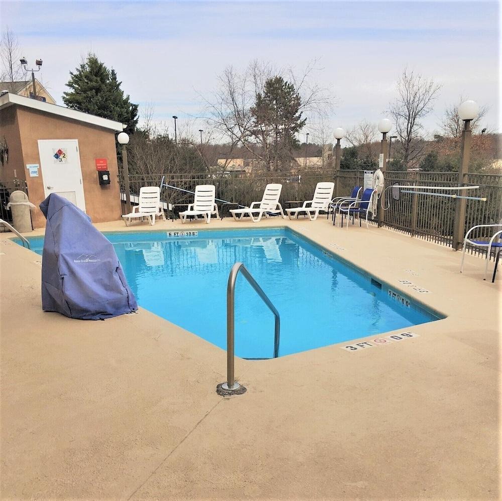 Comfort Inn & Suites Asheboro East المظهر الخارجي الصورة